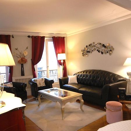 Two-Bedroom Apartment Champs-Elysees パリ エクステリア 写真