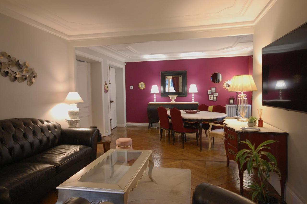 Two-Bedroom Apartment Champs-Elysees パリ エクステリア 写真